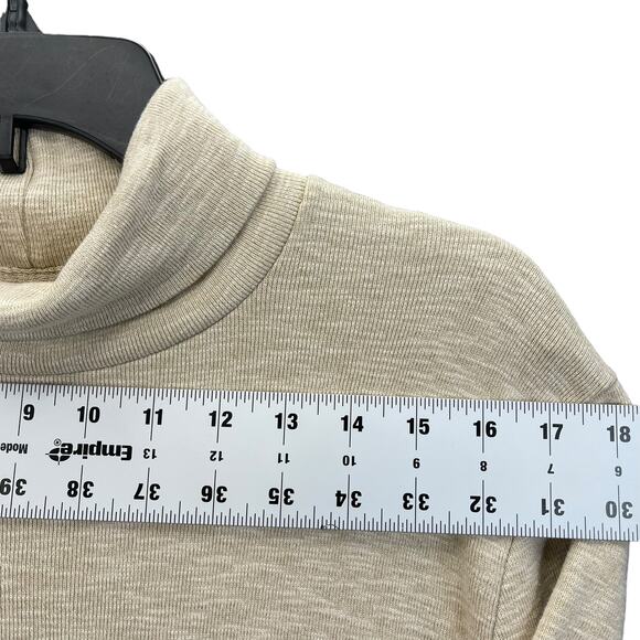 Abercrombie & Fitch Women's Sweater Size XS Long Sleeve Pull Over Cream - Picture 5 of 10